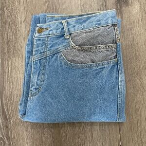 Amazing Vintage Double Front Pocket Jordache Jean’s with grey color blocking